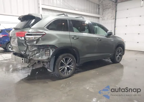 2017 Toyota Highlander Hybrid Le z USA, uszkodzony, nr VIN 5TDBGRFH1HS035080